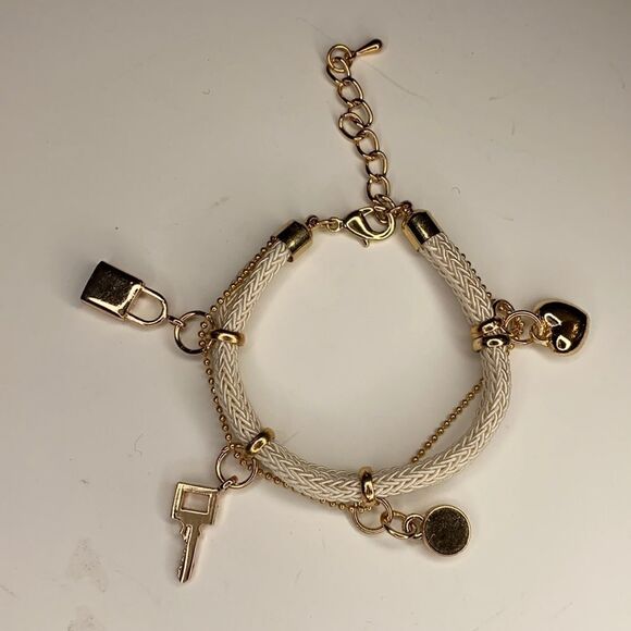 White and gold charms Bracelet - Picture 1 of 4